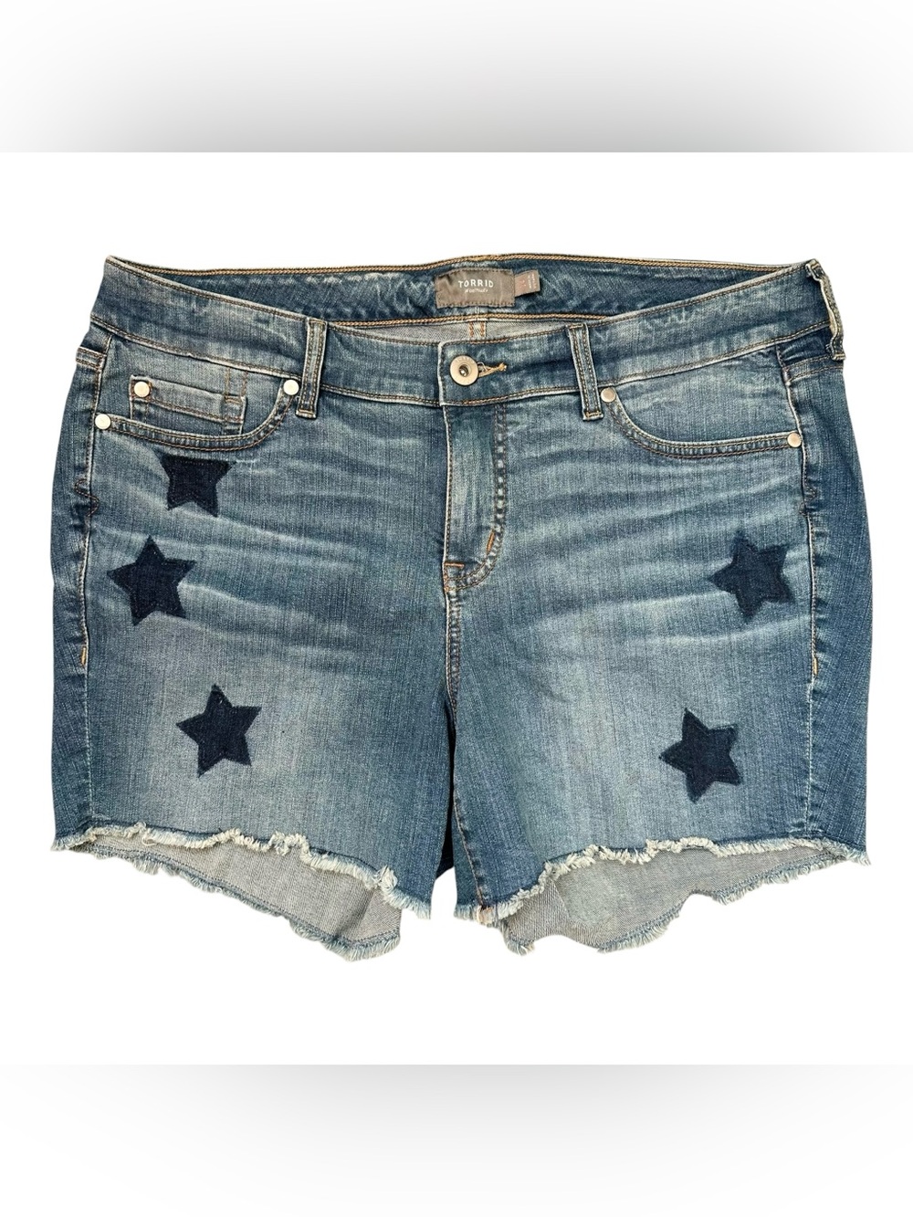 Torrid Medium Wash Blue Dark Star Print Raw Hem Zipper Fly Denim Shorts Size 14
